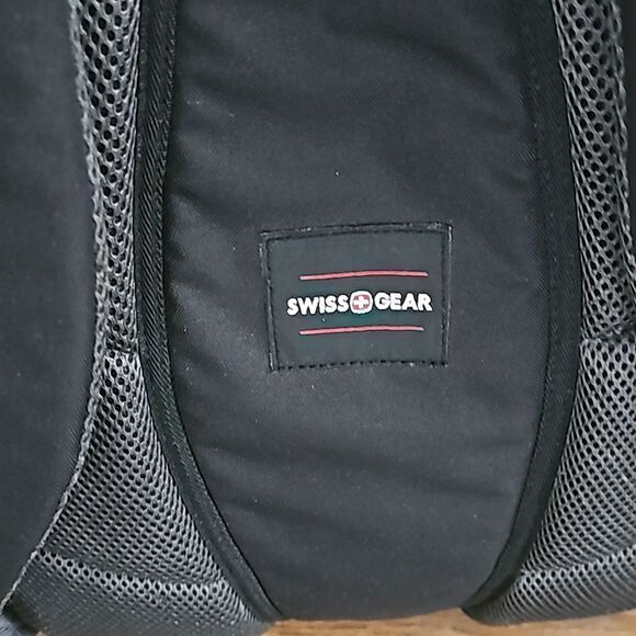 Gently used Swiss Gear Backpack - Picture 3 of 5